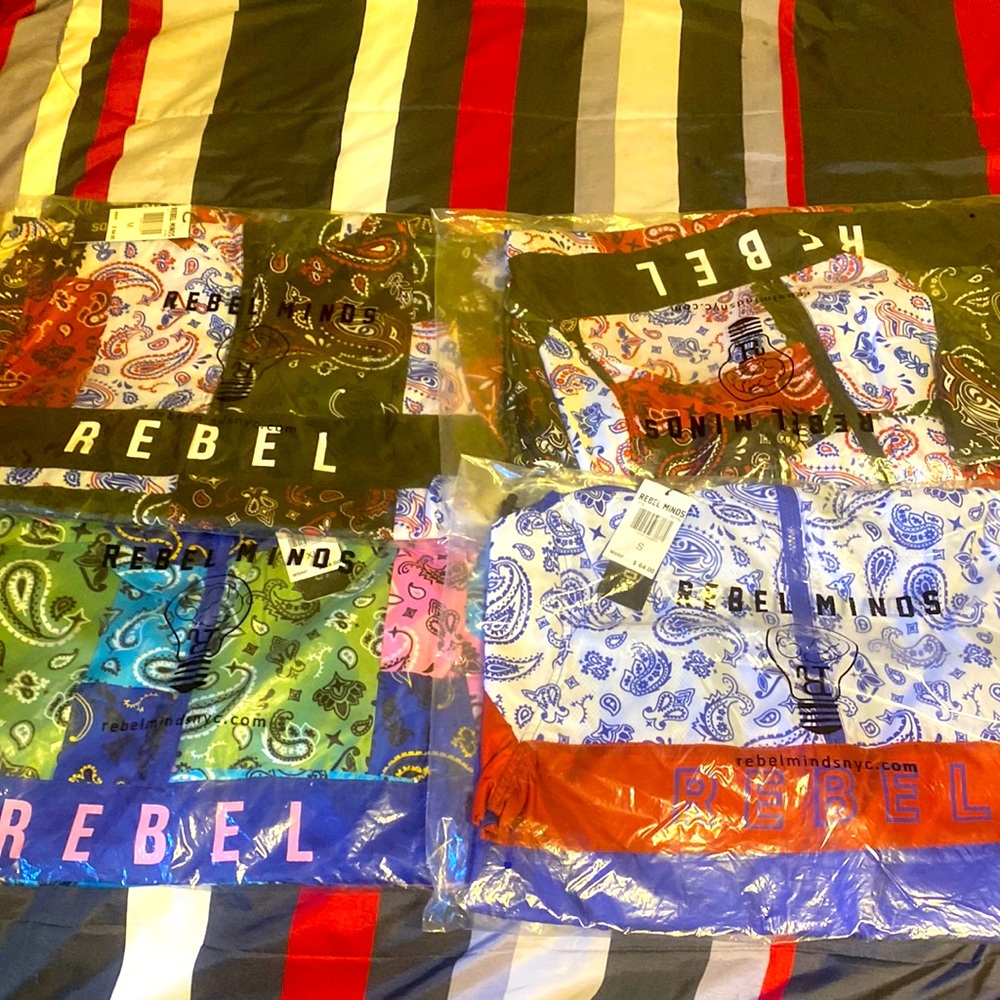 REBEL WINDBREAKERS UNISEX- Difrrent colorway options